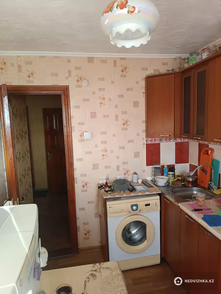 2-комнатная квартира, этаж 9 из 10, 50 м², фотография 3