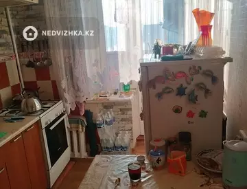 2-комнатная квартира, этаж 9 из 10, 50 м²
