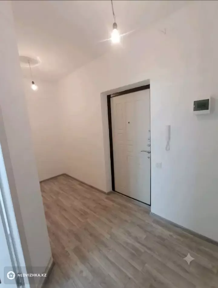 1-комнатная квартира, этаж 4 из 5, 44 м², фотография 3