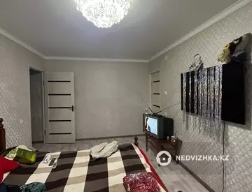 2-комнатная квартира, этаж 5 из 5, 46 м², миниатюра 6