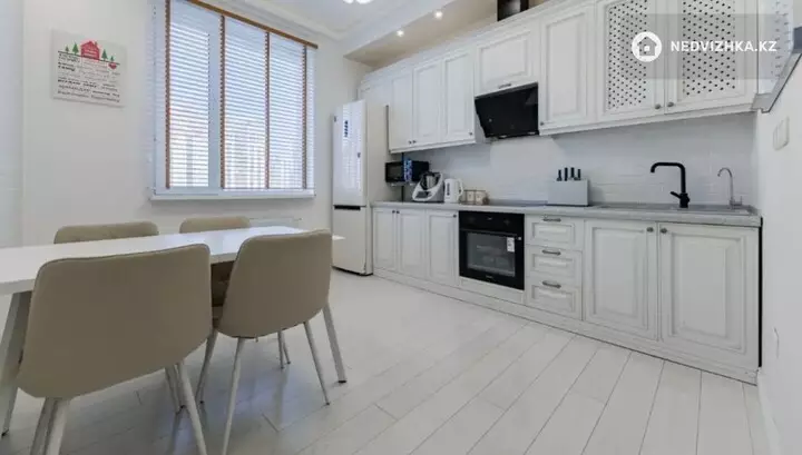 4-комнатная квартира, этаж 3 из 8, 96 м², фотография 5