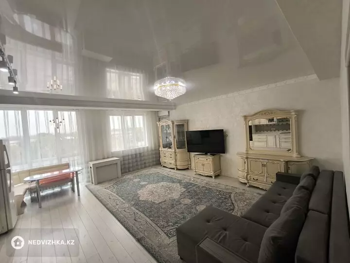 3-комнатная квартира, этаж 5 из 9, 98 м², фотография 3