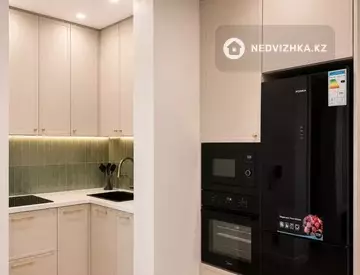2-комнатная квартира, этаж 7 из 16, 74 м², Посуточно, миниатюра 10