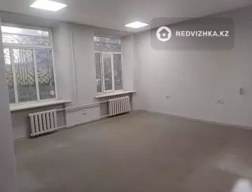 4-комнатная квартира, этаж 1 из 5, 72 м²