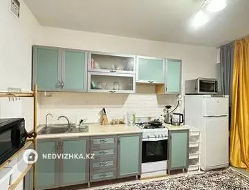 1-комнатная квартира, этаж 9 из 9, 40 м²