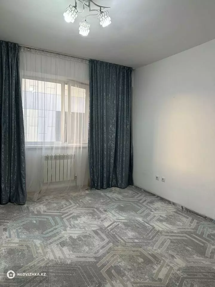 1-комнатная квартира, этаж 9 из 9, 40 м², фотография 4