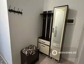 1-комнатная квартира, этаж 9 из 9, 40 м², миниатюра 9