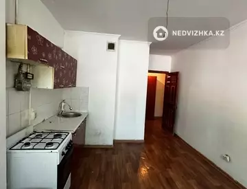 2-комнатная квартира, этаж 1 из 6, 60 м², миниатюра 1