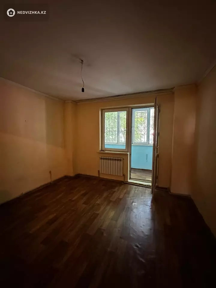 2-комнатная квартира, этаж 1 из 6, 60 м², фотография 3