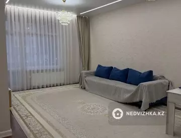 4-комнатная квартира, этаж 9 из 12, 122 м²