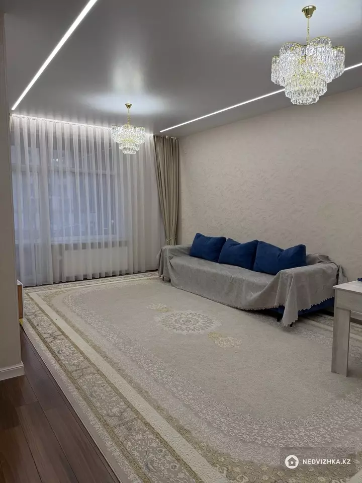 4-комнатная квартира, этаж 9 из 12, 122 м²