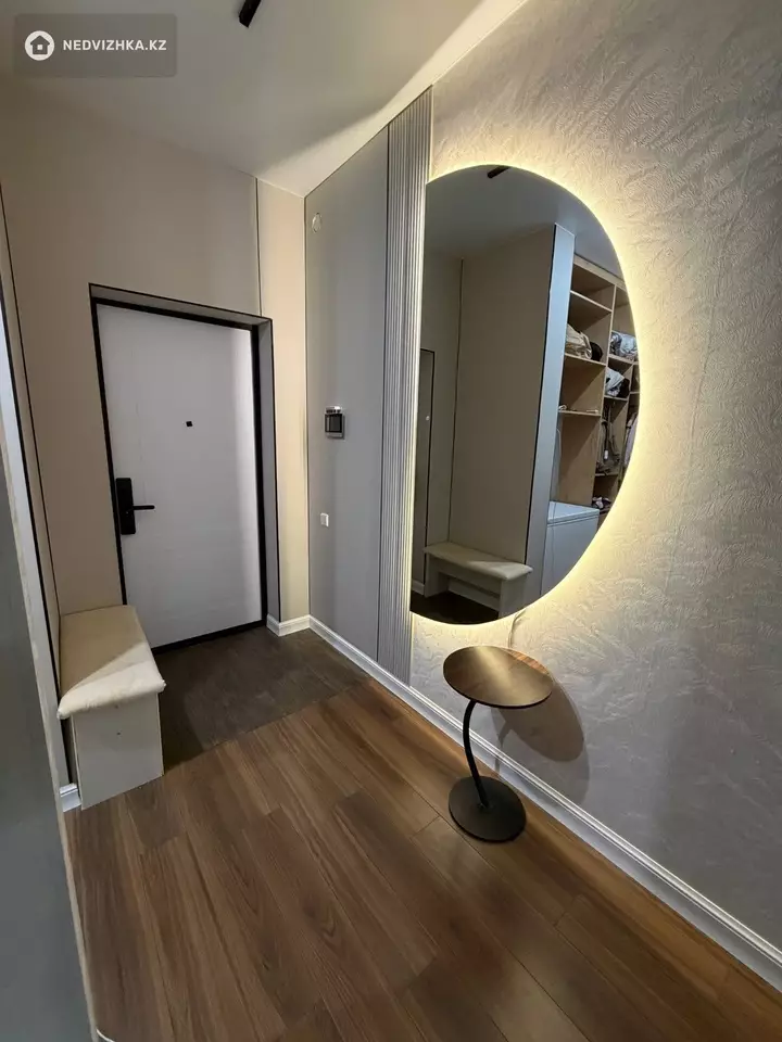 4-комнатная квартира, этаж 9 из 12, 122 м², фотография 2