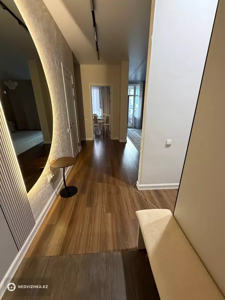 4-комнатная квартира, этаж 9 из 12, 122 м², фотография 3