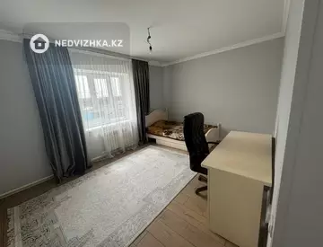 6-комнатный дом, 6 соток, 200 м², миниатюра 1