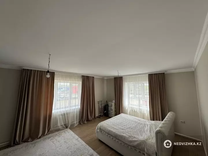 6-комнатный дом, 6 соток, 200 м², фотография 4