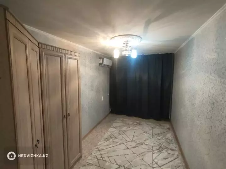 2-комнатная квартира, этаж 5 из 5, 45 м², фотография 2