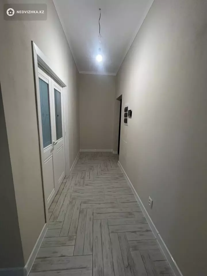 1-комнатная квартира, этаж 2 из 12, 44 м², фотография 2