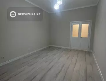1-комнатная квартира, этаж 2 из 12, 44 м², миниатюра 6