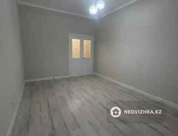 1-комнатная квартира, этаж 2 из 12, 44 м², миниатюра 7