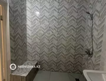 1-комнатная квартира, этаж 2 из 12, 44 м², миниатюра 12