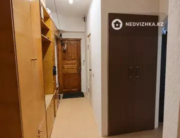 2-комнатная квартира, этаж 2 из 3, 52 м²
