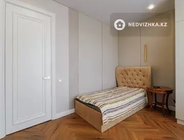 4-комнатная квартира, этаж 3 из 18, 110 м², миниатюра 8
