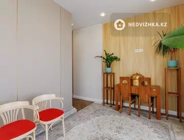 4-комнатная квартира, этаж 3 из 18, 110 м², миниатюра 9