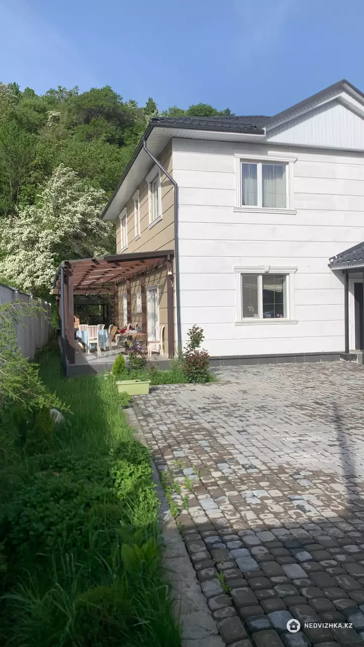 6-комнатный дом, 12 соток, 210 м², фотография 3