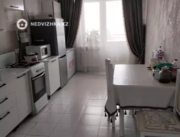2-комнатная квартира, этаж 6 из 10, 76 м², На длительный срок