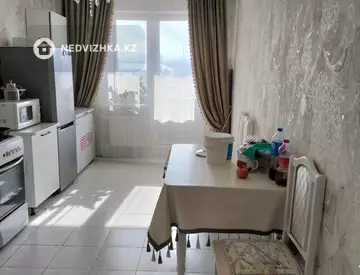 2-комнатная квартира, этаж 6 из 10, 76 м², На длительный срок, миниатюра 6