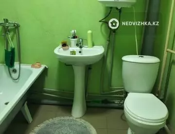 1-комнатная квартира, этаж 4 из 5, 37 м²
