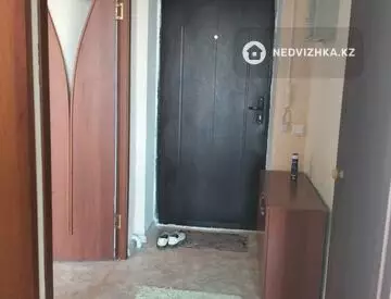 1-комнатная квартира, этаж 4 из 5, 37 м²