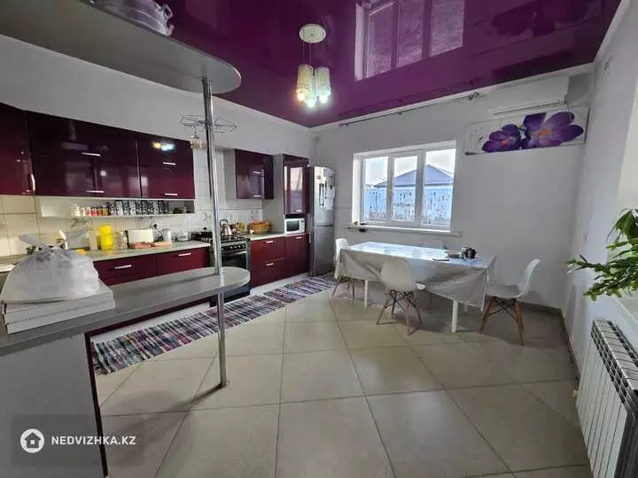 4-комнатный дом, 10 соток, 170 м², фотография 2