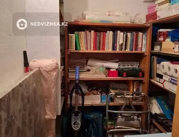 2-комнатная квартира, этаж 9 из 9, 71 м², миниатюра 4