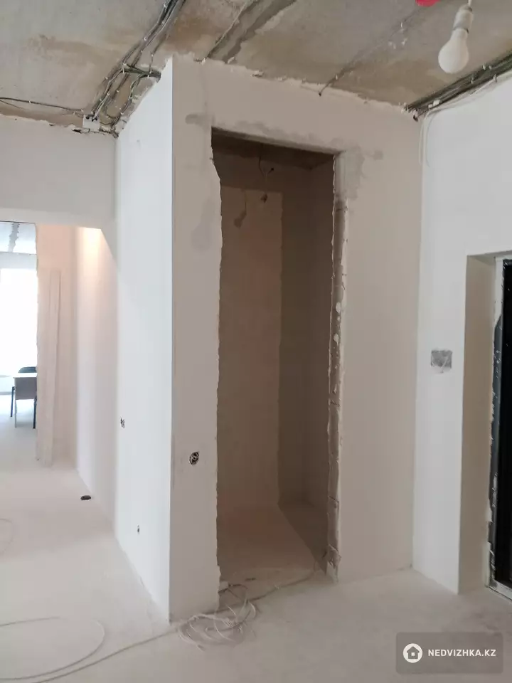 4-комнатная квартира, этаж 9 из 12, 135 м²