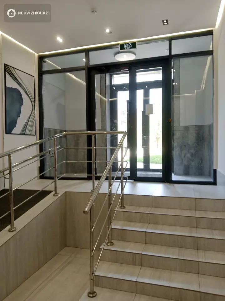 4-комнатная квартира, этаж 9 из 12, 135 м², фотография 5