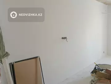 4-комнатная квартира, этаж 9 из 12, 135 м², миниатюра 9