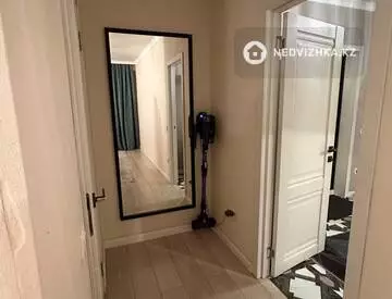 1-комнатная квартира, этаж 9 из 10, 52 м², миниатюра 6