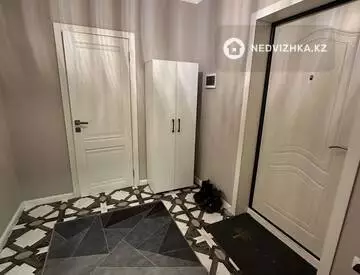 1-комнатная квартира, этаж 9 из 10, 52 м², миниатюра 8