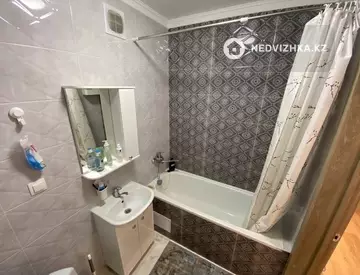 1-комнатная квартира, этаж 2 из 12, 48 м², миниатюра 7