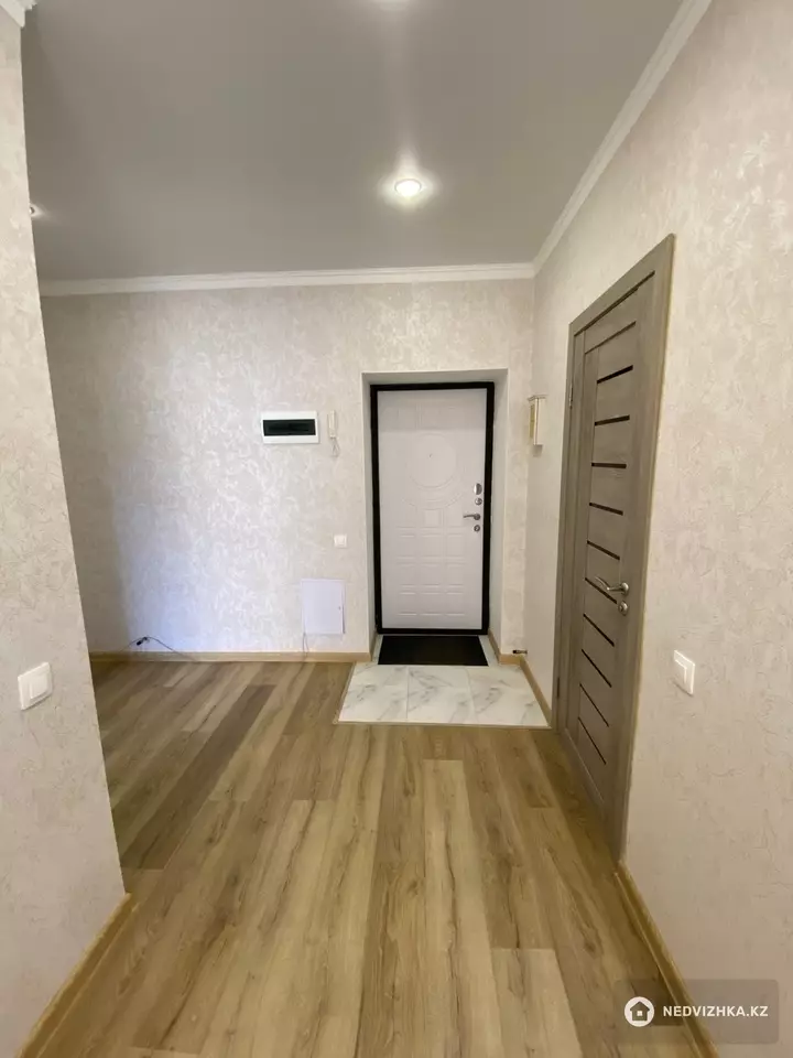 1-комнатная квартира, этаж 2 из 12, 48 м², фотография 5