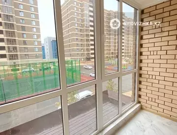 1-комнатная квартира, этаж 2 из 12, 48 м², миниатюра 9