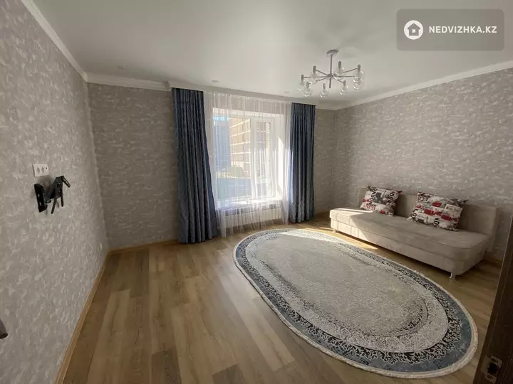 1-комнатная квартира, этаж 2 из 12, 48 м², фотография 2