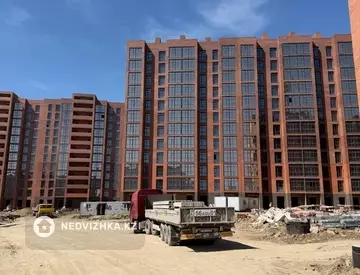 1-комнатная квартира, этаж 11 из 12, 33 м², миниатюра 1