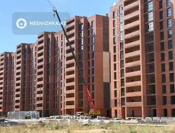 1-комнатная квартира, этаж 11 из 12, 33 м², миниатюра 2
