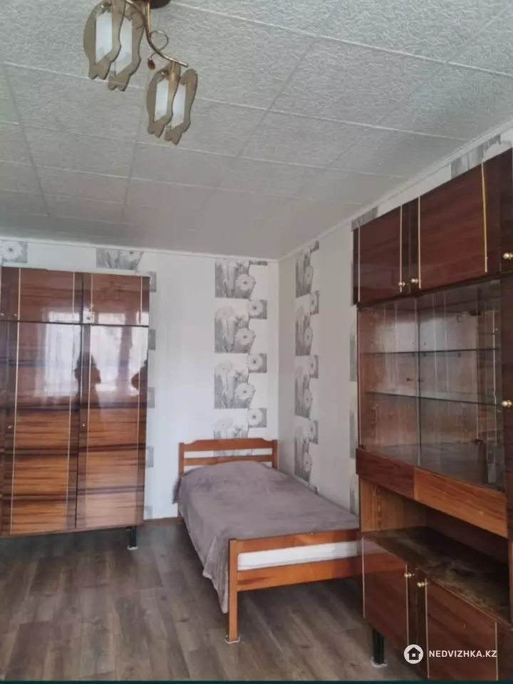 1-комнатная квартира, этаж 3 из 5, 34 м², На длительный срок, фотография 5