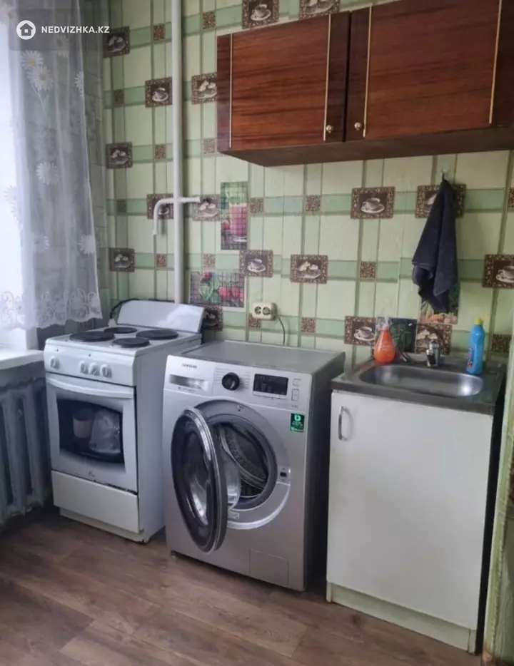 1-комнатная квартира, этаж 3 из 5, 34 м², На длительный срок, фотография 2