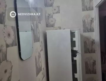 1-комнатная квартира, этаж 3 из 5, 34 м², На длительный срок, миниатюра 6