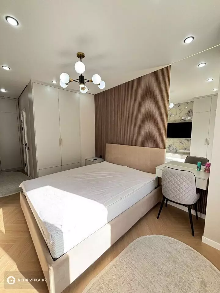 3-комнатная квартира, этаж 10 из 14, 84 м², фотография 4