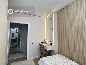 3-комнатная квартира, этаж 10 из 14, 84 м², миниатюра 9